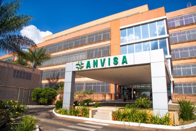 Concurso ANVISA: autorizadas 50 vagas para Especialista em Regulação e Vigilância Sanitária, com remunerações iniciais acima de R$ 16 mil!