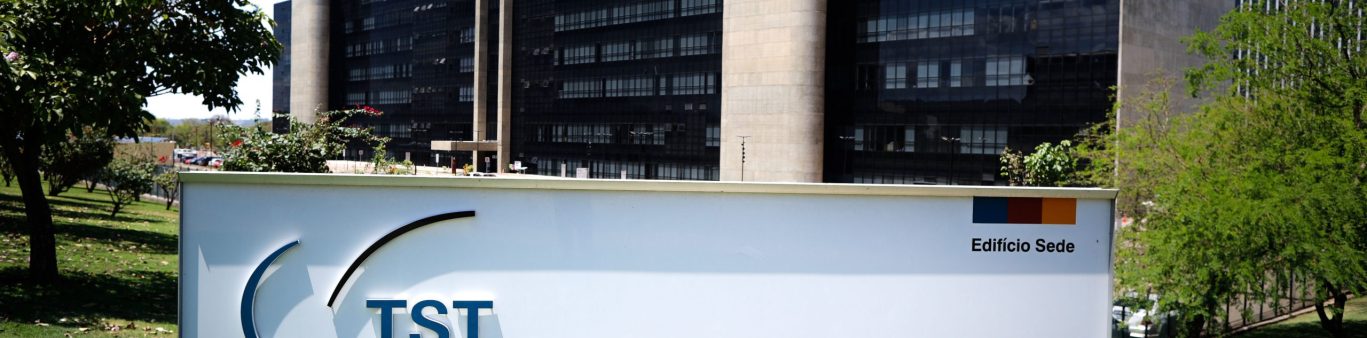 Concurso TST 2023: banca definida! Edital iminente! As oportunidades são para técnicos e analistas e as remunerações acima de R$ 13 mil!